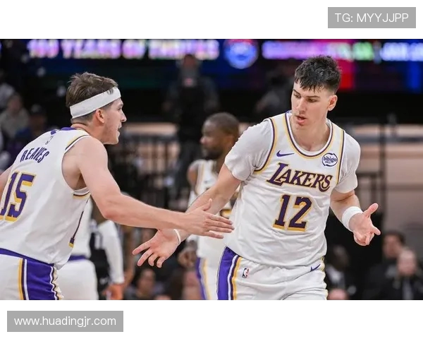 原创无詹无东，里夫斯17罚，独揽36分湖人溃败，凯尔特人24记三分，布朗30+8+8